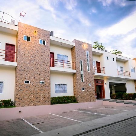 Hotel Mediterraneo Inn Santa Rosa de Lima Exteriör bild
